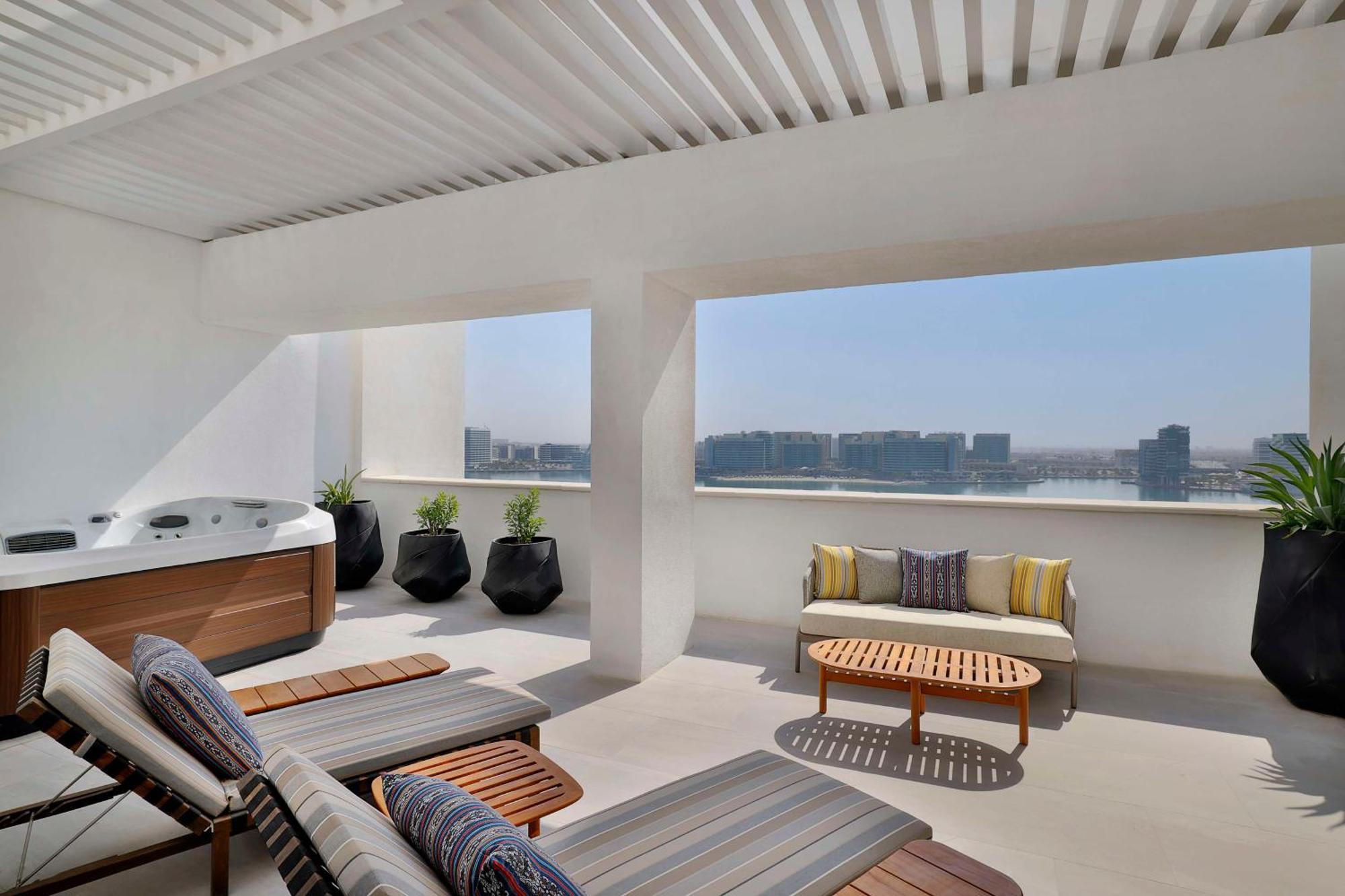 Hilton Abu Dhabi Yas Island Hotel Exterior photo The View
