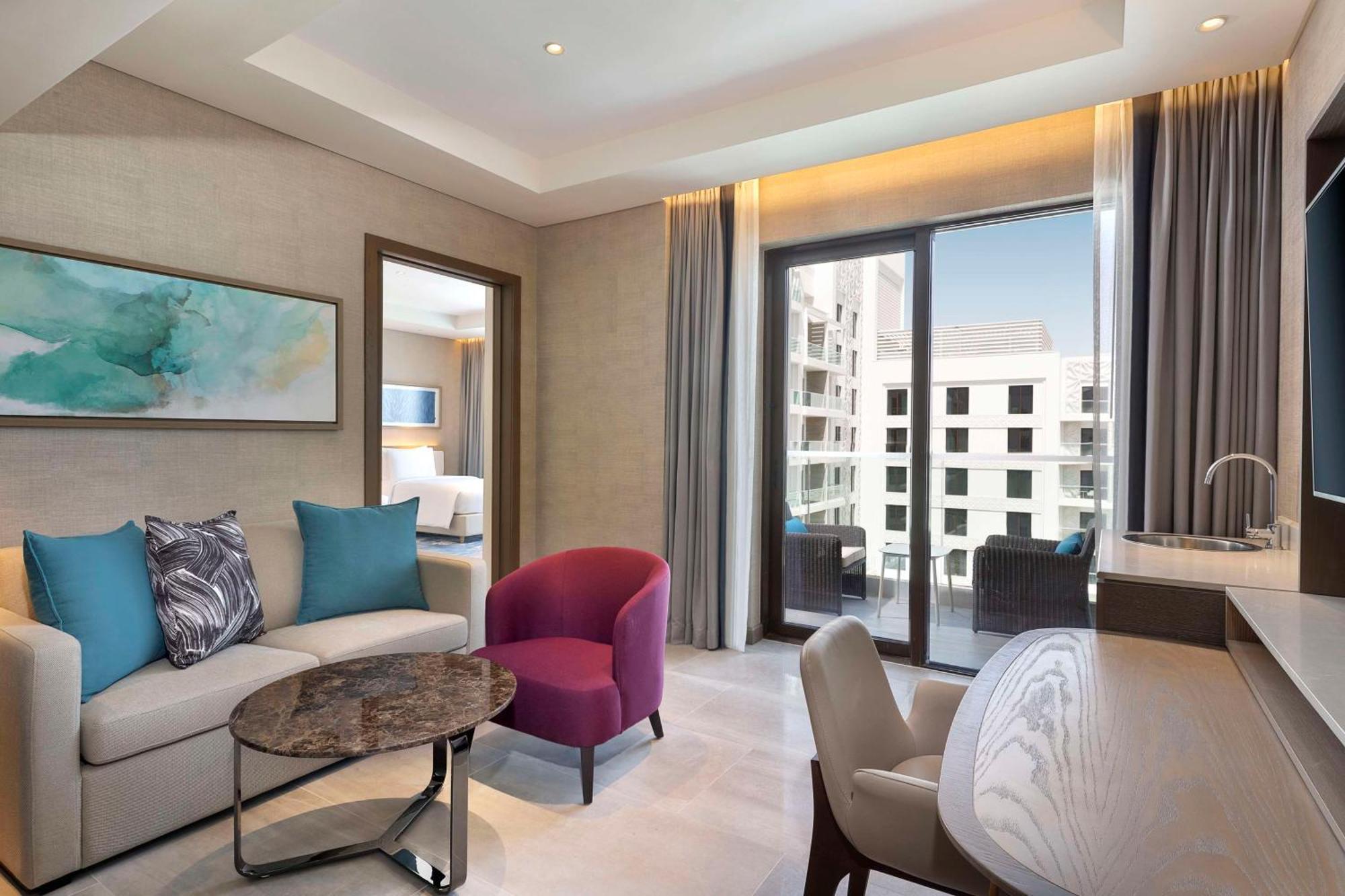 Hilton Abu Dhabi Yas Island Hotel Exterior photo Suite